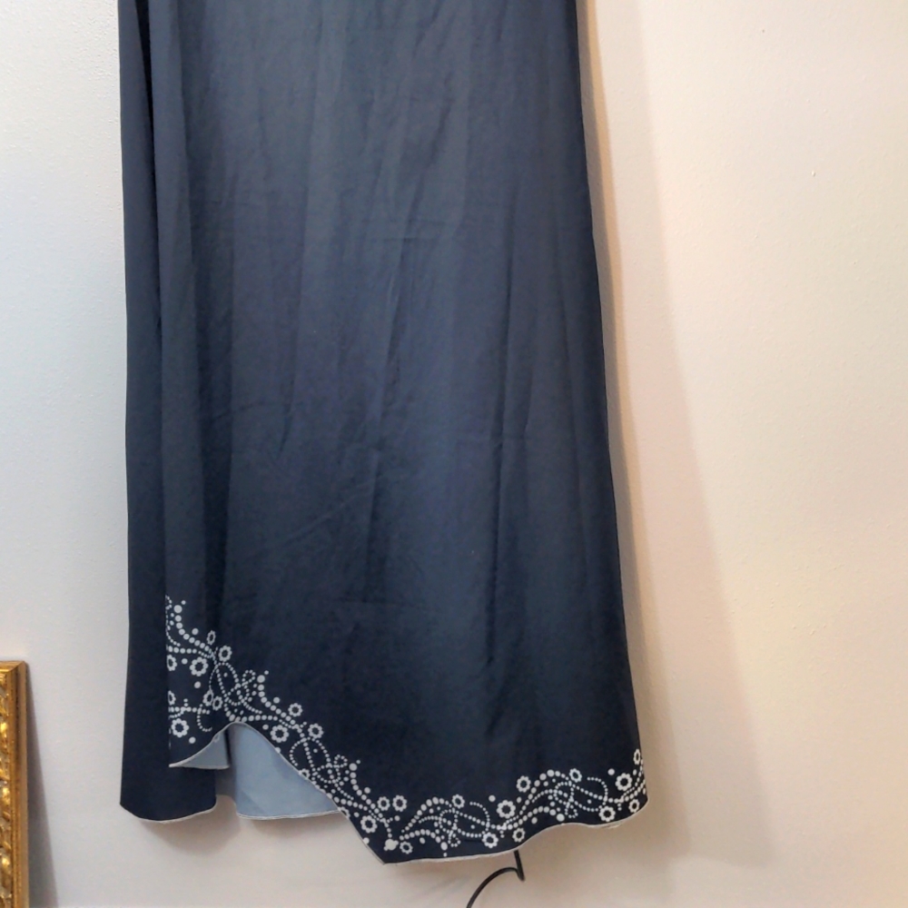 Made Well Dress - Picture 2 of 6